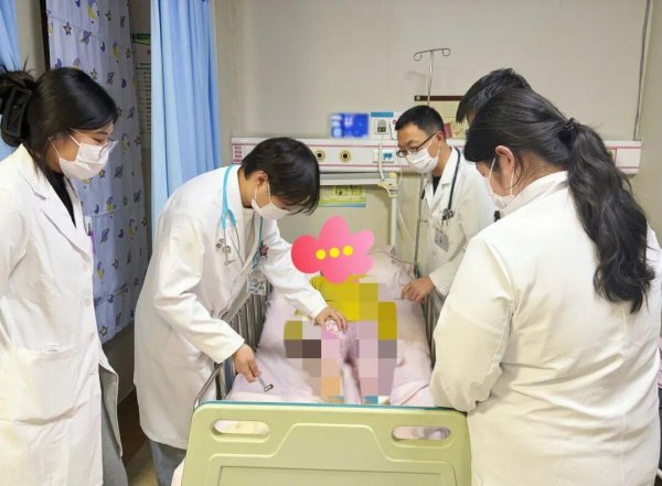 正规配资门户网 从腿疼到肢体无力，10岁女孩确诊中枢神经系统脱髓鞘病